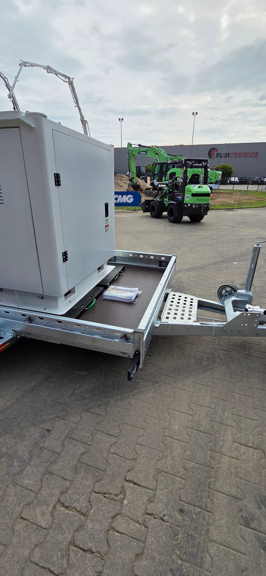 XCMG BESS 200 kWh auf Anhänger für den mobilen Einsatz auf Baustellen
