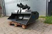 hydraulisch schwenkbarer Löffel